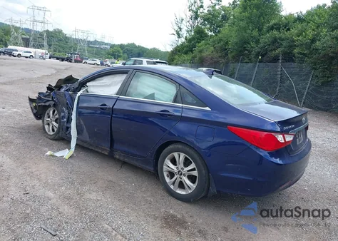 2011 Hyundai Sonata Limited z USA, uszkodzony, nr VIN 5NPEC4AC9BH199925